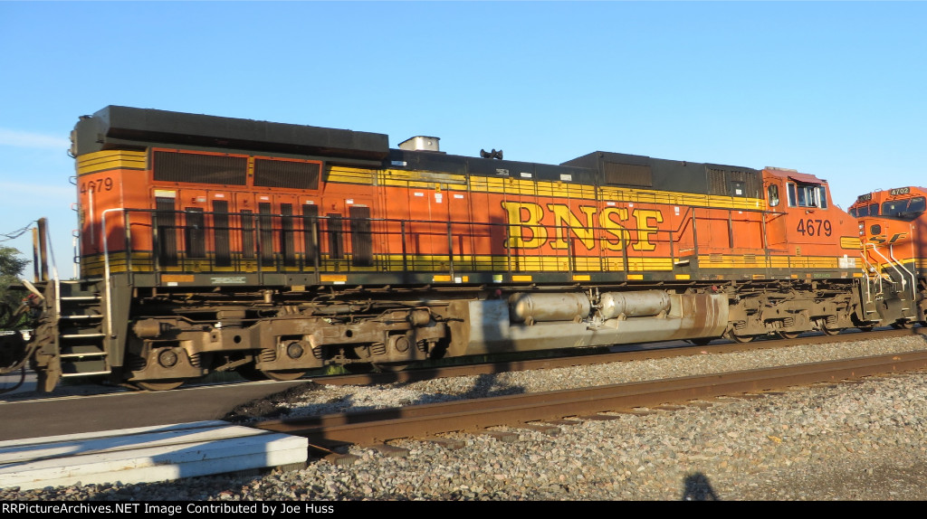 BNSF 4679